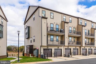 Building Photo - 22504 Wilson View Ter