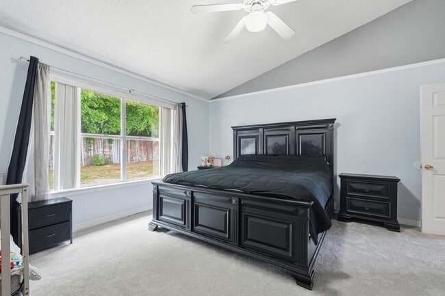 Building Photo - 123 Steeplechase Dr