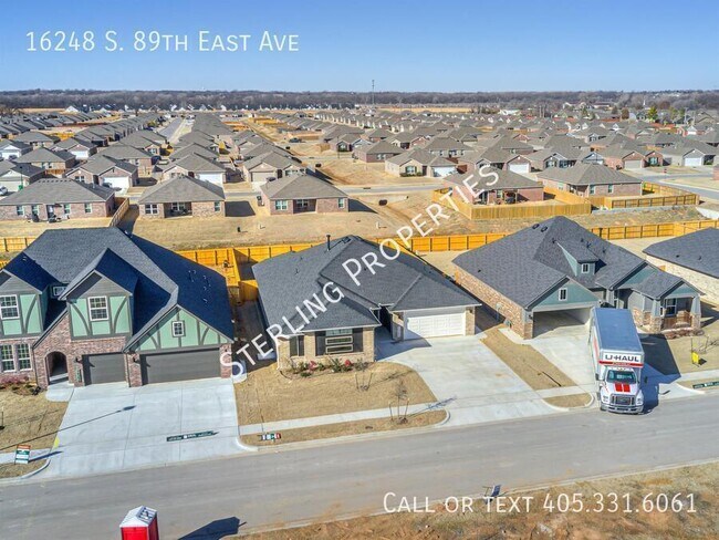 Building Photo - 16248 S 89th E Ave