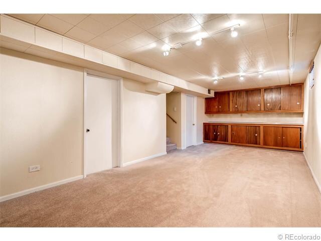 Building Photo - 2471 S Quitman St