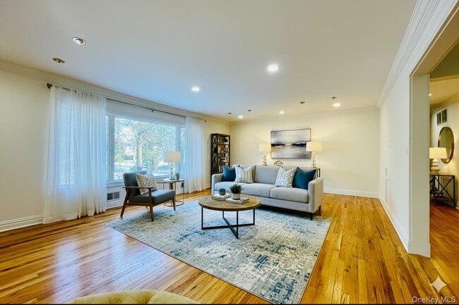 Building Photo - 164 Rock Creek Ln