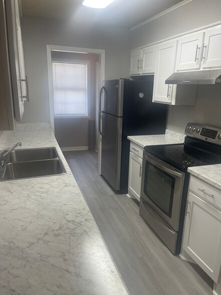 Building Photo - 5413 Laccasine Dr