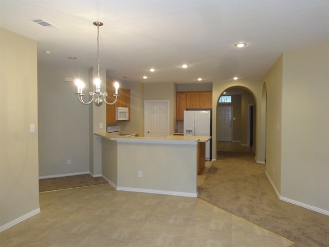 Building Photo - 2506 Parkview Dr