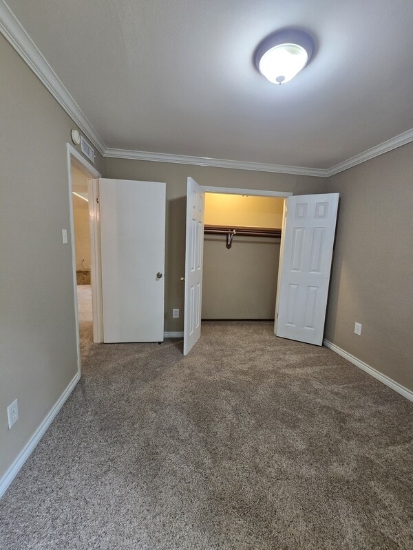 Building Photo - 1822 Northwood Ct