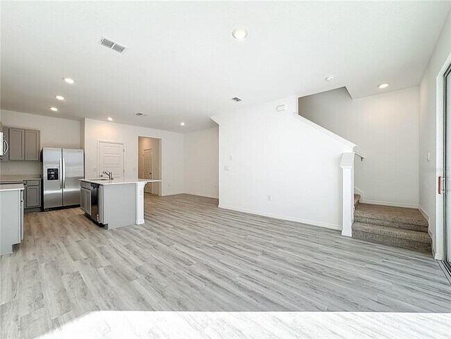 Building Photo - 2645 Olympic Ct