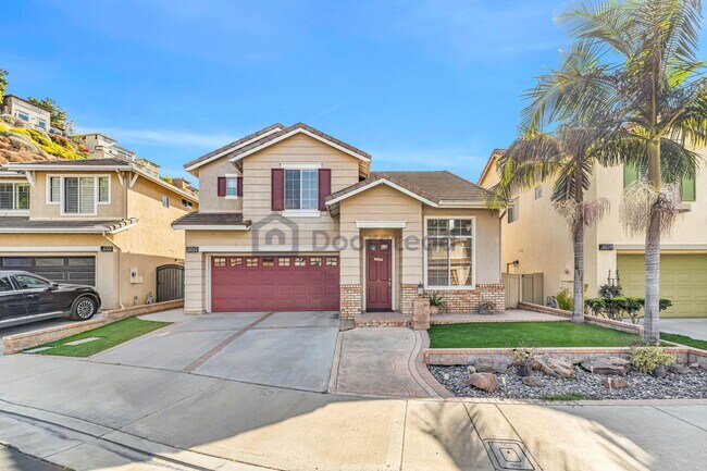 Primary Photo - 6042 E Birdcage Ct