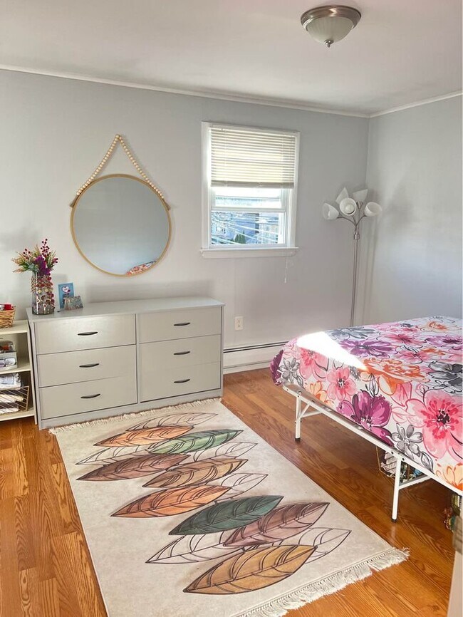 Building Photo - 41 Delia Blvd