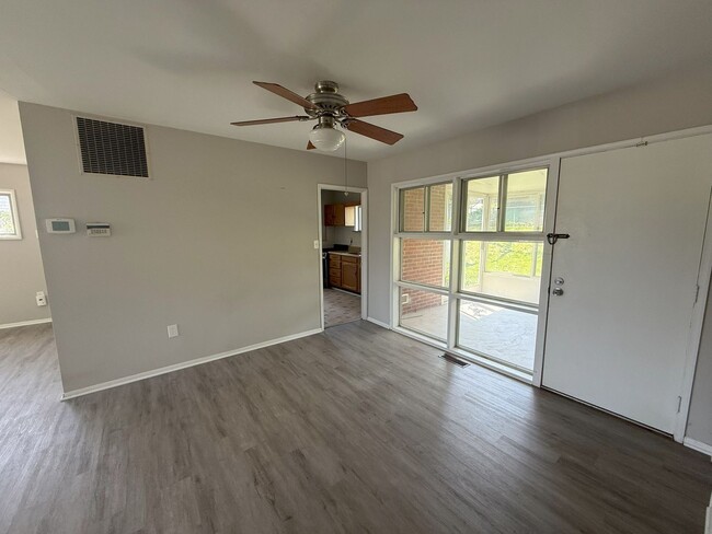 Building Photo - Charming Parkville Single Family Home with...