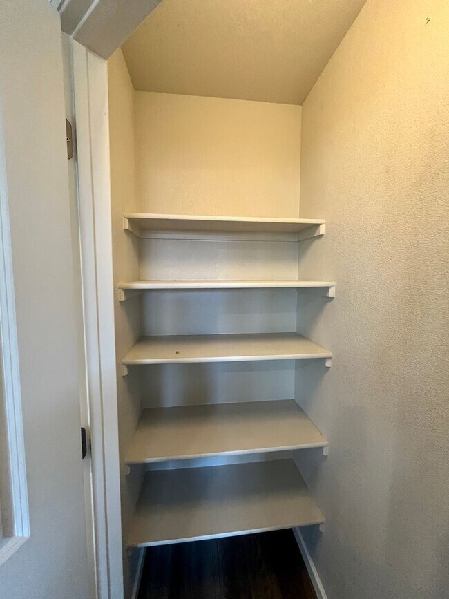 Building Photo - 2341 Stage Coach Dr