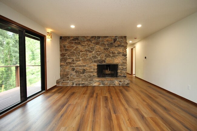 Building Photo - 2890 SW 89th Ave