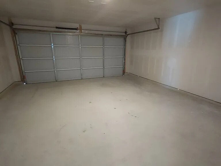 Building Photo - 1227 Art Wall Wy