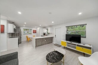 Building Photo - 5035 NW 5th Ave