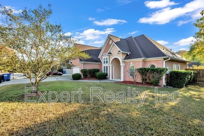 Building Photo - 8235 Wynwood Dr