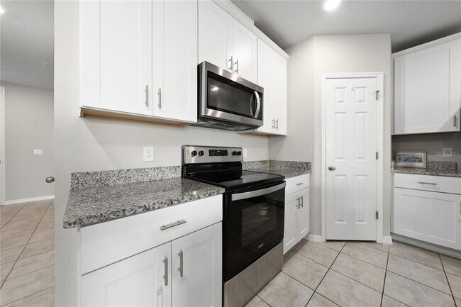 Building Photo - 2043 Harebell Ln