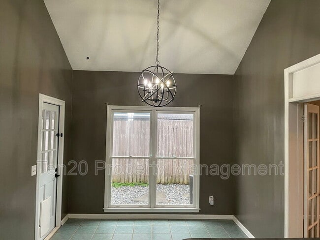 Building Photo - 326 Hardaway Ct