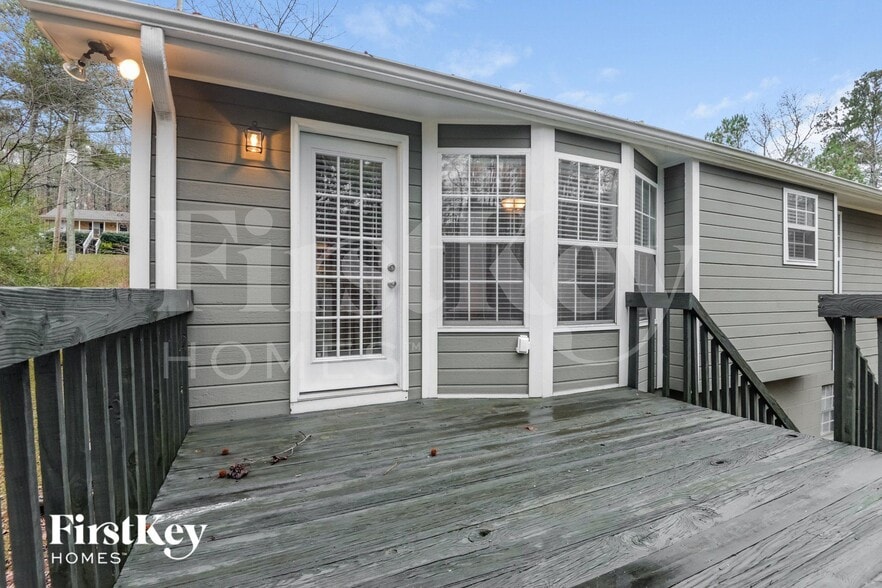 Building Photo - 682 Brandy Dr