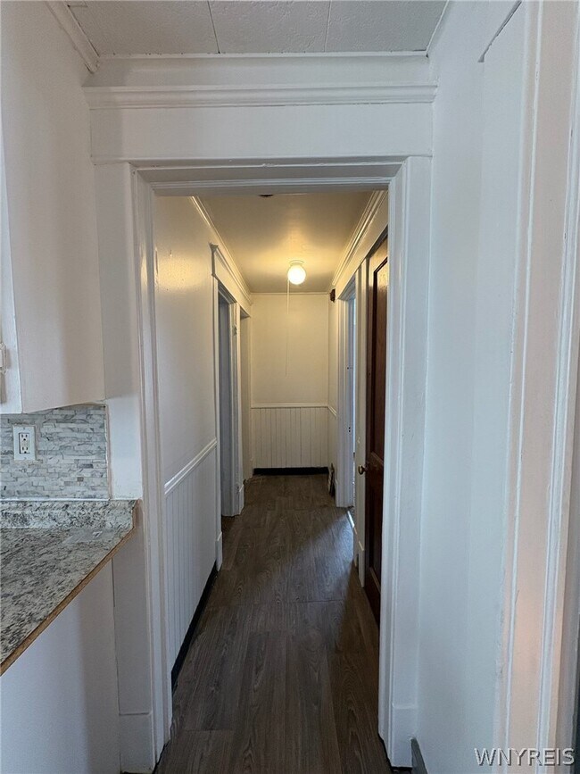 Building Photo - 189 Westminster Ave