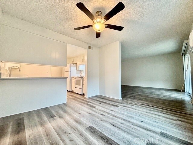 Building Photo - 16531 Alliance Ave