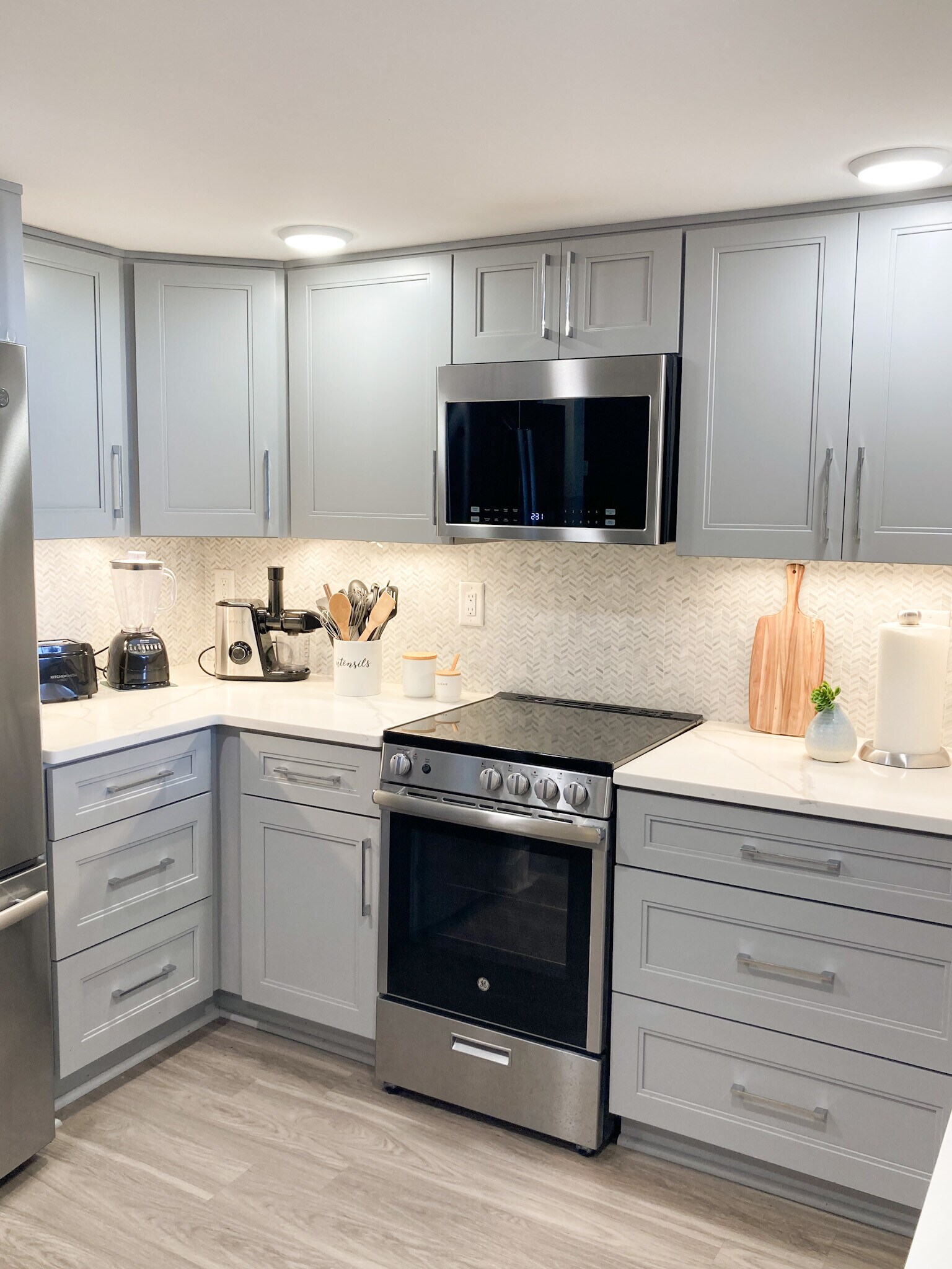 Building Photo - 14 Lockwood Dr