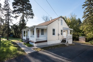 Building Photo - 4721 E Trindle Rd