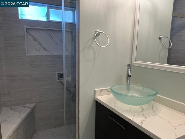 Building Photo - 3620 Chestnut St