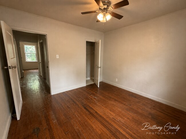 Building Photo - 3826 Huston St