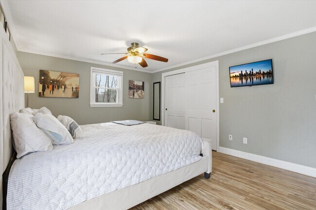 Building Photo - 32 Edinburgh Dr