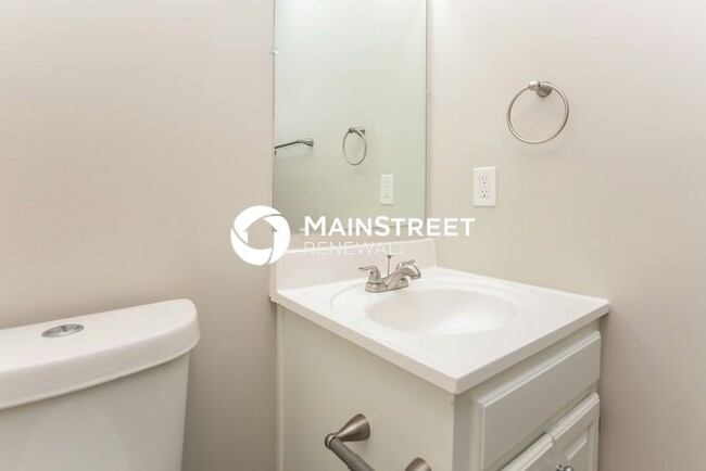 Building Photo - 2535 Valient Dr