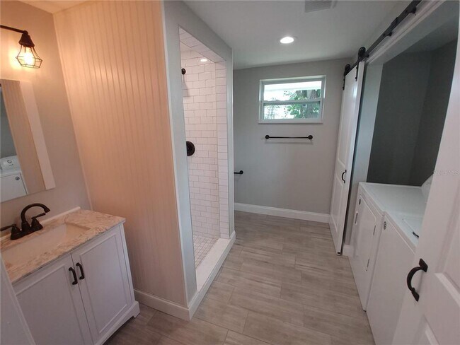 Building Photo - 4027 Condor Ln