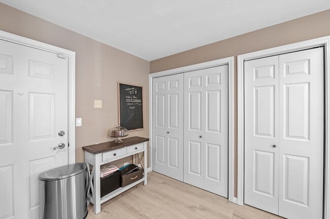 Building Photo - 709 Gazebo Cir