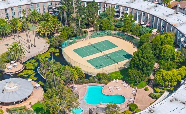 Building Photo - One Bedroom 1 Bath- Private Resort Complex Condo in Point Loma