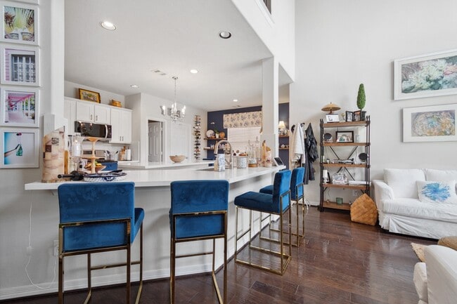 Building Photo - 24514 San Pellino Dr