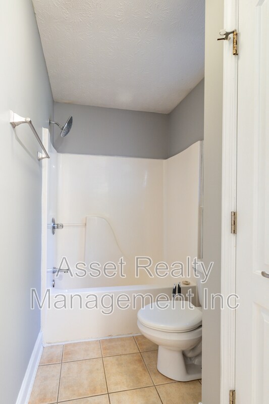 Building Photo - 7005 Buddy J Ln