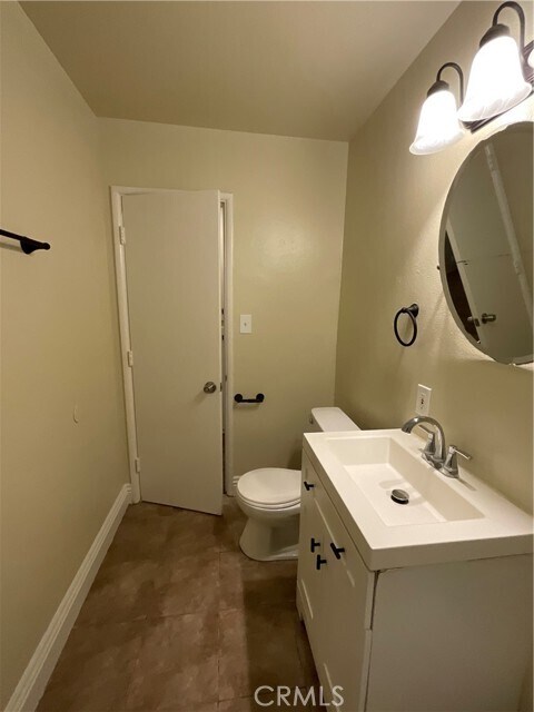 Building Photo - 538 E Chalynn Cir