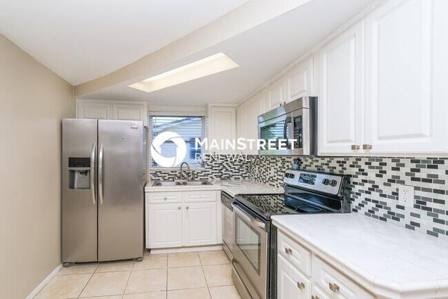 Building Photo - 3 Bedroom Pet-Friendly Home in Holiday, FL with Main Street Renewal