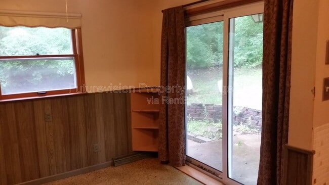 Building Photo - 3710 Kovarik Ln