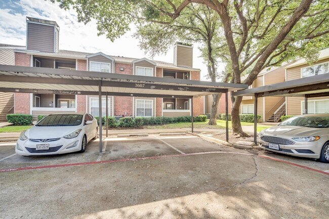 Building Photo - 3607L W Northgate Dr