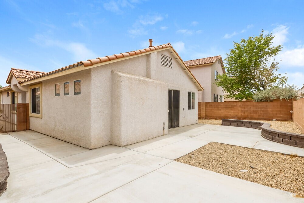 Building Photo - 1007 Welkin St