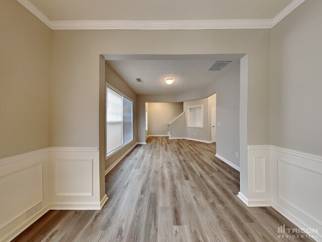 Building Photo - 100 Plumeria St