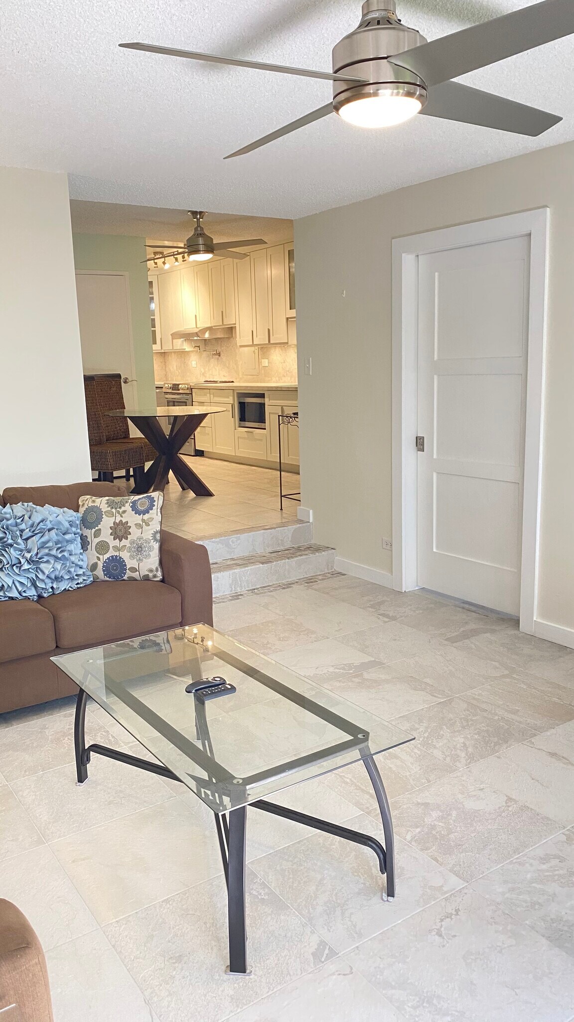 2nd formal bdrm off livingroom - 501 Hahaione St