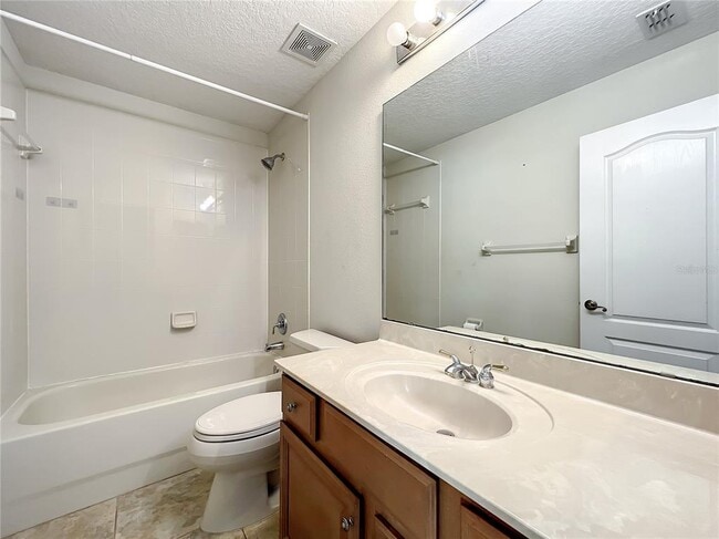 Building Photo - 10041 Oak Quarry Dr