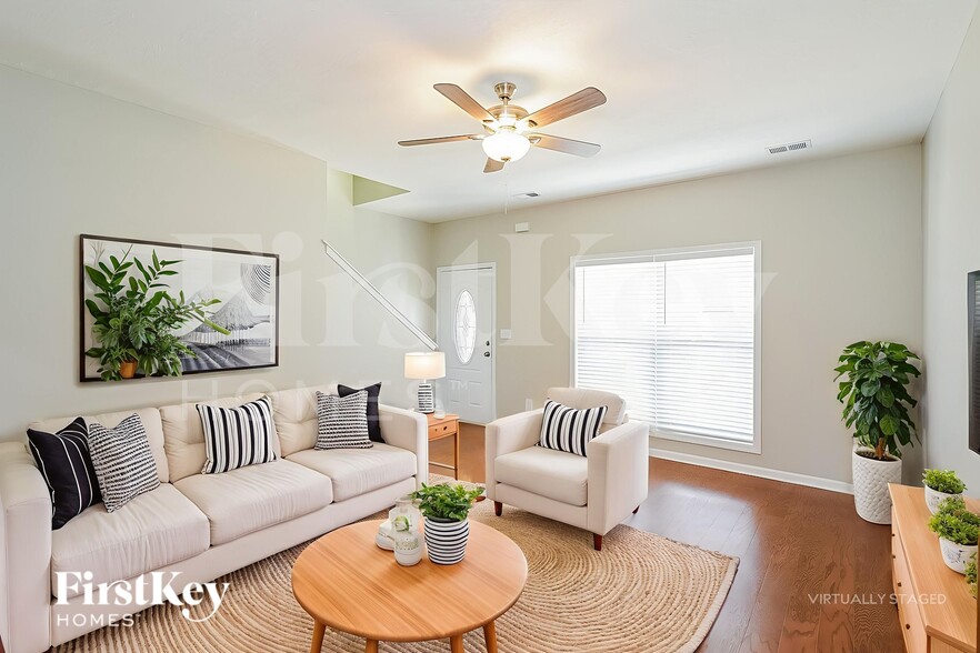 Building Photo - 844 Cherry Blossom Ln