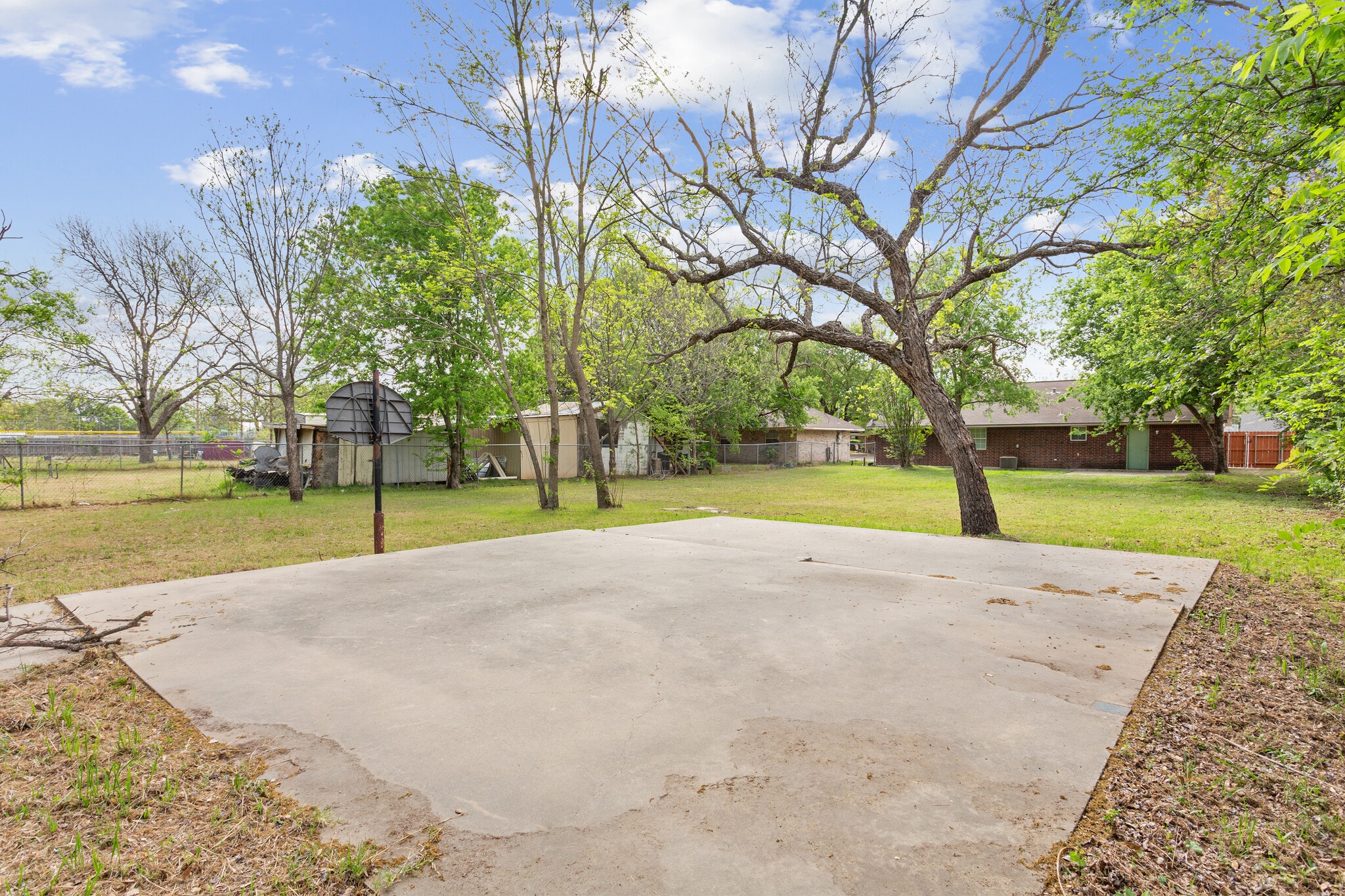 Building Photo - 306 Avenue G