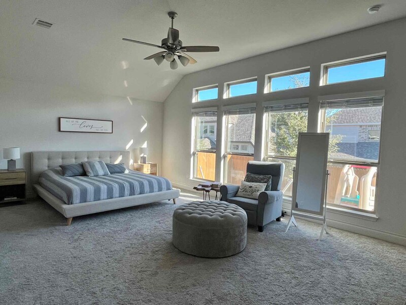 Building Photo - 2126 Thayer Cv