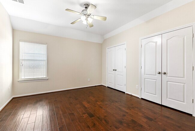 Building Photo - 28514 Hayden Park Dr