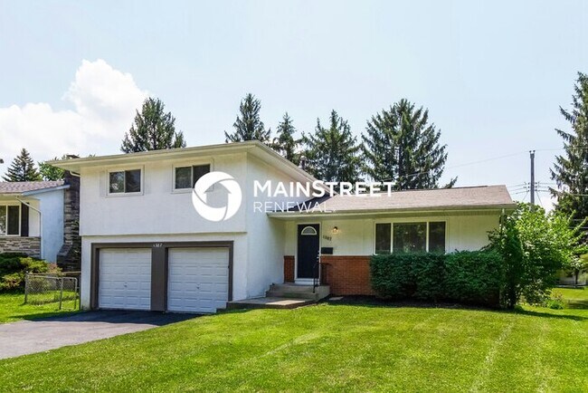 Building Photo - 3 Bedroom Pet-Friendly Home in Columbus, OH with Main Street Renewal