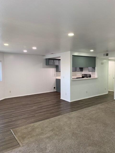 Building Photo - 1500 Torrance Blvd