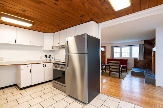 Building Photo - 257 Mill Rd