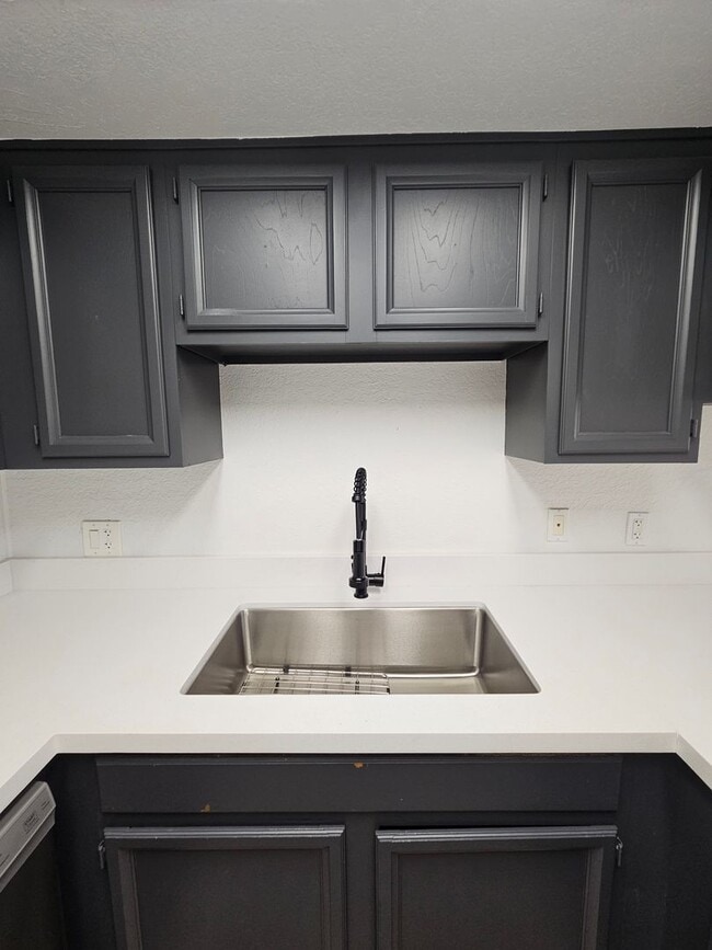 Building Photo - 1 Bedroom Condo - Old Town Scottsdale/ASU ...