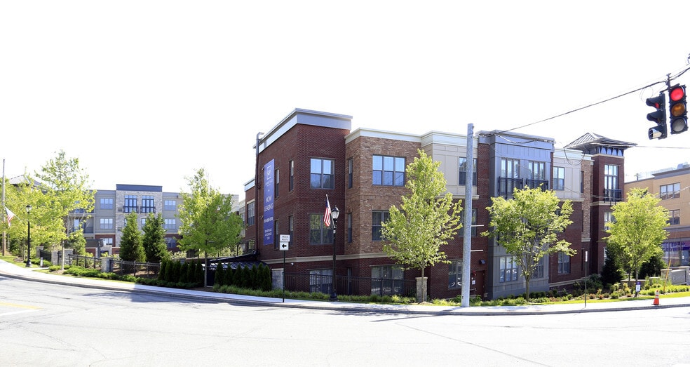 Primary Photo - Quarry Place at Tuckahoe